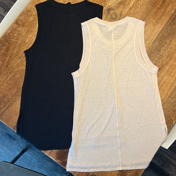 Lululemon Muscle Tank Bundle - Picture 2 of 9